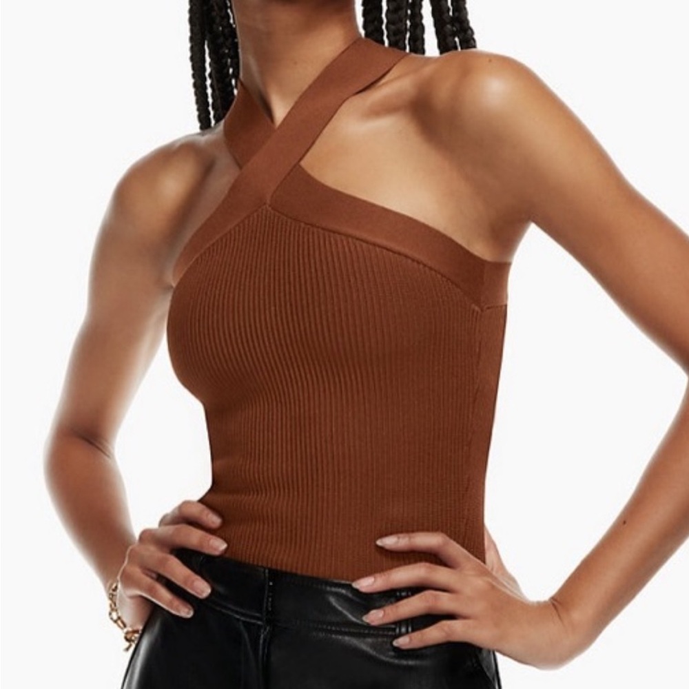 Aritzia Babaton
Sculpt Knit Criss Cross Tank size S Small long